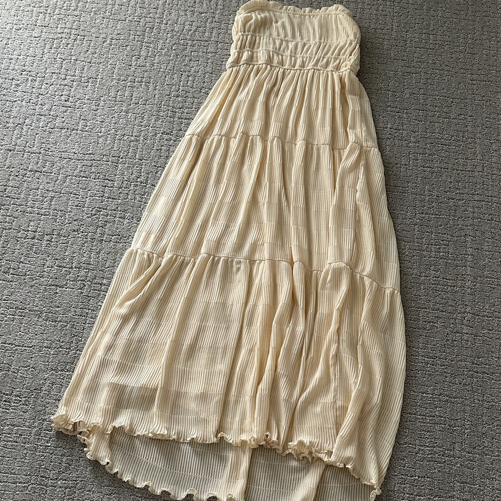 Elegant Cream Maxi Dress